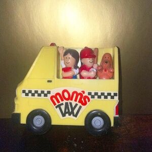 Vintage Gift Co. 3D Mom Yellow‎ Checkered Taxi Refrigrator Magnet Kids Dog